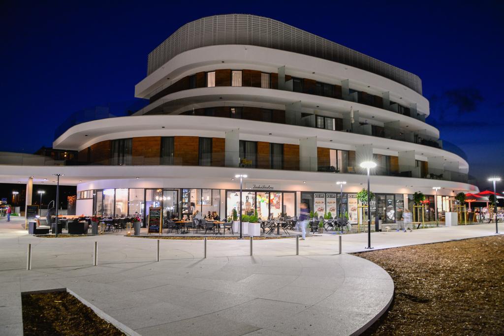Na Wyspie - Baltic Molo - Parking Свіноуйсьце
